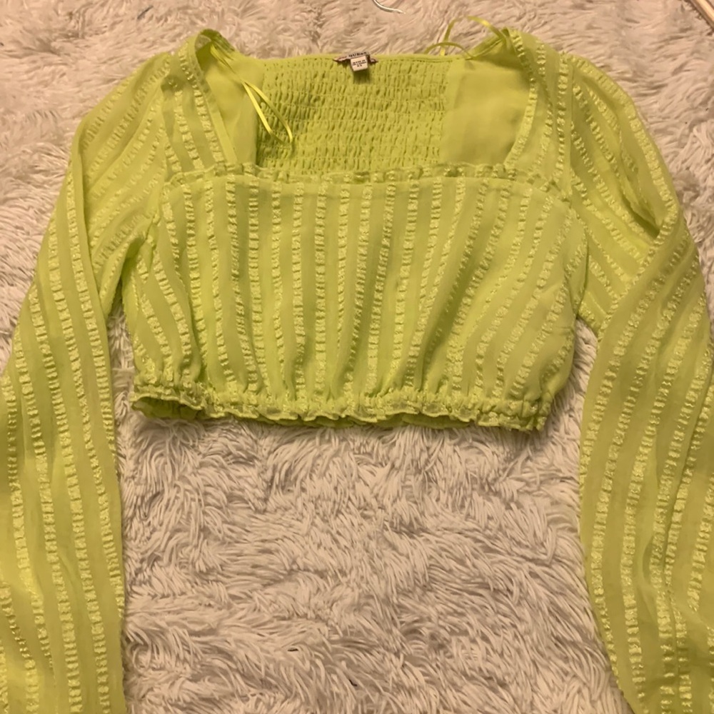 Guess Top